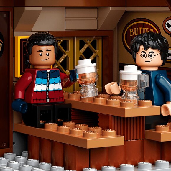 New Lego Harry Potter Hogsmeade Village Visit Retired Collectible Set 76388 - Picture 11 of 13